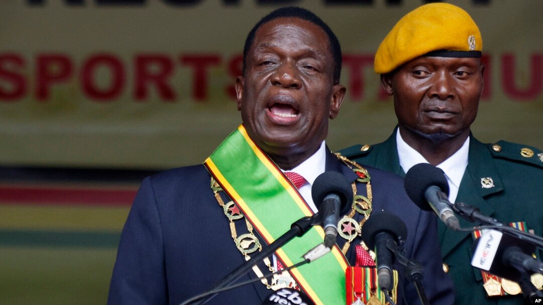 Presiden baru Zimbabwe Emmerson Mnangagwa tidak mengakomodasi kelompok oposisi dalam penyusunan kabinet barunya hari Kamis (30/11). 