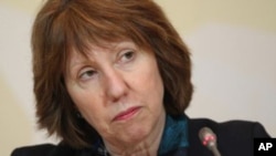 La jefa de la diplomacia europea, Catherine Ashton, dijo que el desacuerdo entre las partes fue muy marcado en las conversaciones.