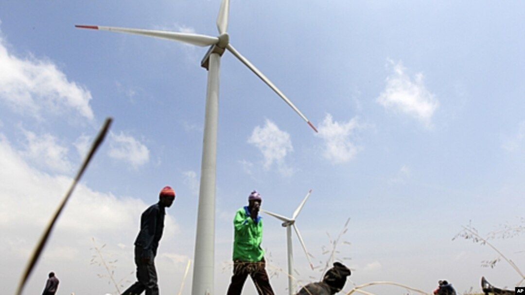 Wind turbines at Kenya Electricity Generating Company, Ngong hills, Sept. 2010 (file photo).