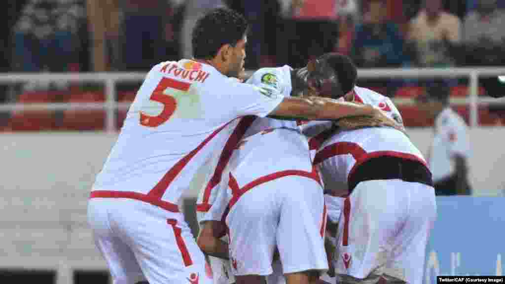 Le Wydad Casablanca a remporté à domicile la Ligue des champions samedi 1-0 face à Al Ahly grace a un but marque à la 69’ minutes dans un match âprement , Sacamblaca, Maroc, 4 novembre 2017. (Twitter/CAF_Online)