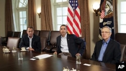 President Barack Obama meets with Senate Majority Leader Harry Reid, right, and House Speaker John Boehner, left, in the Cabinet Room of the White House, July 23, 2011