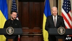 Президент США Джо Байден и президент Украины Владимир Зеленский на пресс-конференции в Белом доме. 12 декабря 2023г. 