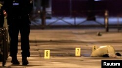 Evidences are seen on the pavement after seven people were wounded in knife attack downtown Paris, France, Sept. 10, 2018. 