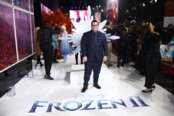 Voice actors Josh Gad poses for photographers upon arrival at the European premiere of "Frozen 2" in central London, Nov. 17, 2019.