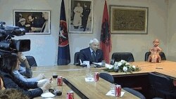 Bukoshi: Të ringjallim frymën e Ibrahim Rugovës në LDK