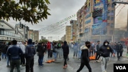 Iranian anti-government protesters block a road in the capital, Tehran, on Nov. 17, 2019 in this image verified by VOA Persian and sent from Iran. (Courtesy)