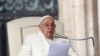 El papa Francisco habla durante la audiencia general semanal en la Plaza de San Pedro en el Vaticano, el 22 de noviembre de 2023.