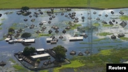 Rumah-rumah yang terendam banjir di Negara Bagian Jonglei, Sudan Selatan, 5 Oktober 2020. (Foto: dok).