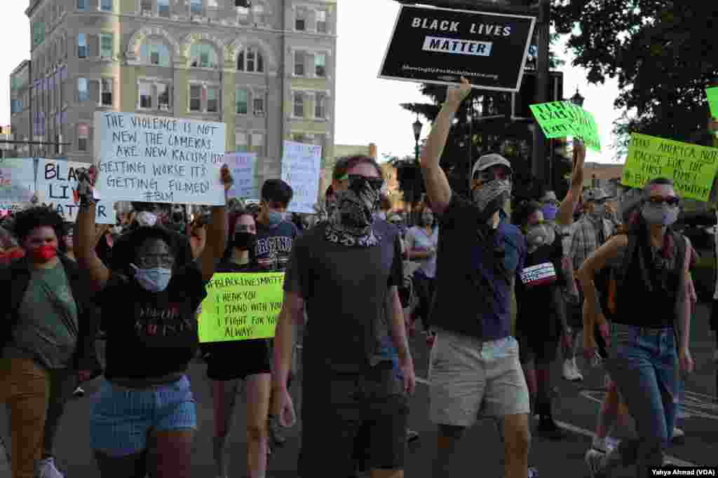 Peaceful protests in Harrisonburg