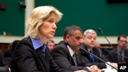 From left: FBI Executive Assistant Director for Science and Technology Amy Hess, New York From left: FBI Executive Assistant Director for Science and Technology Amy Hess, New York City Police Department Intelligence Bureau Chief Thomas Galati and Indiana State Police, Office of Intelligence and Investigative Technologies Commander Capt. Charles Cohen, testify on Capitol Hill, April 19, 2016. 