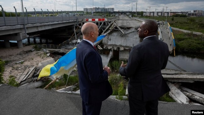 Britain's Shadow Foreign Secretary Lammy and Shadow Defence Secretary Healey visit Ukraine