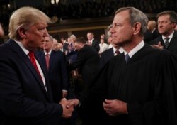 Trump ve Anayasa Mahkemesi Başyargıçı John Roberts