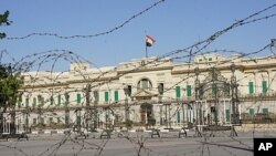 Le palais Abdeen, l'un des locaux de la Présidence egyptienne, attend son prochain occupant