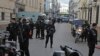 Les forces de police gardent le palais de justice d'Alger, le mardi 10 janvier 2019. 