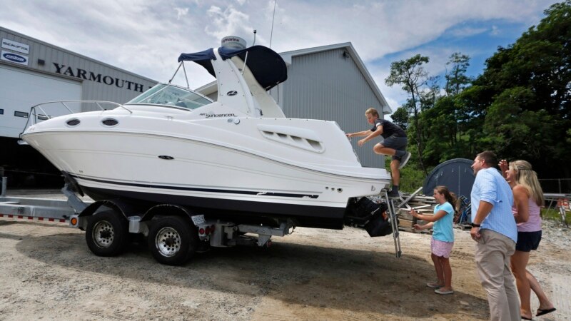 Boat Buyers Seek Fun, Safety during Pandemic