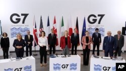 Wezîrên derve yên Koma Heft (G7) 