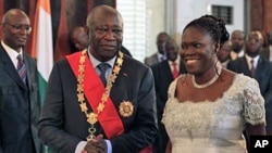 Ivory Coast President Laurent Gbagbo and his wife Simone during the swearing-in ceremony at the Presidential Palace in Abidjan (File)