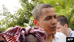 Сара Обама и Барак Обама. Кения. 26 августа 2006 г.