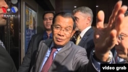 Prime Minister Hun Sen responses to questions posed by VOA Khmer reporters as he entered the United Nations headquarters in New York, September 28, 2018.