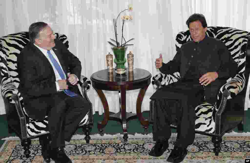 مایک پمپئو روز سه شنبه در محل سفارت پاکستان در شهر واشنگتن با نخست وزیر این کشور دیدار کرد.&nbsp;