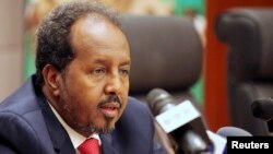 Somalia's President Hassan Sheikh Mohamud addresses a news conference at the African Union Headquarters in Addis Ababa, (File photo).