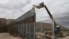 川普準備建“牆” 停止接收難民
