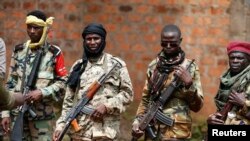 Combattants Sélékas à Bambari , République centrafricaine, le 31 mai 2014.