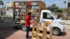 Salah satu perpustakaan mobil keliling di Baghdad, Irak (foto: ilustrasi). 