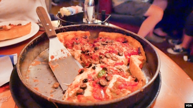 Chicago deep dish pizza