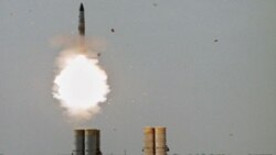 در آمادگی برای مقابله با حملات احتمالی به تاسیسات اتمی ایران، مانورهای هوایی برگزار می شود