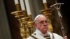 Paus Fransiskus Pimpin Misa Malam Natal di Roma