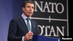 Sekjen NATO Anders Fogh Rasmussen menjelaskan penundaan keanggotaan Georgia (foto: dok).