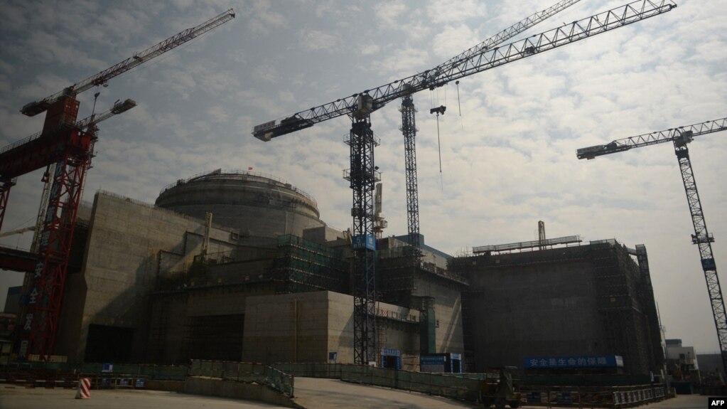 资料照：中法合资的广东台山核电站正在建设中。（2013年12月8日）(photo:VOA)