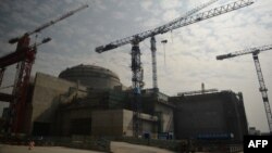 资料照：中法合资的广东台山核电站正在建设中。（2013年12月8日）