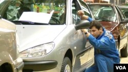 یک نماینده مجلس می‌گوید تنها بابت طراحی صندوق پژو ۲۰۶، ۲۵۰ میلیون دلار هزینه شده است.