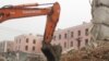 SOS-Habitat alerta que Governo prevê novas demolições em Luanda