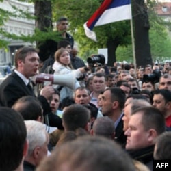 Zamenik predsednika SNS-a Aleksandar Vučić obraća se pristalicama u Beogradu