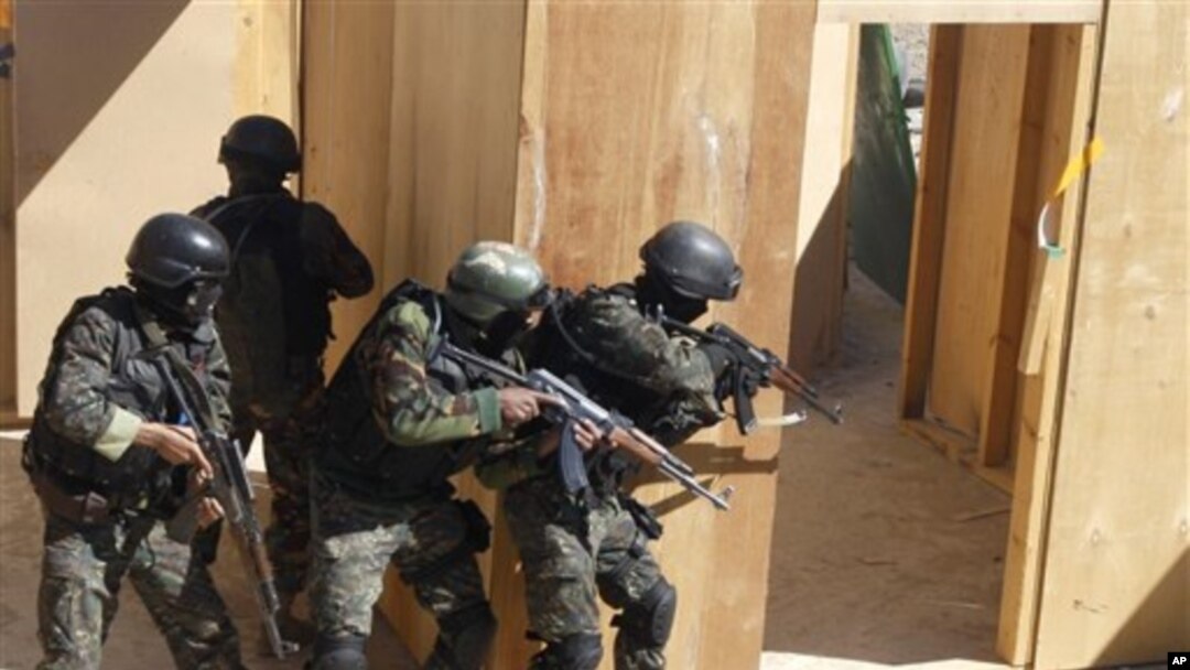 Pasukan anti-teror Yaman melakukan latihan dalam menghadapi militan (foto: dok).