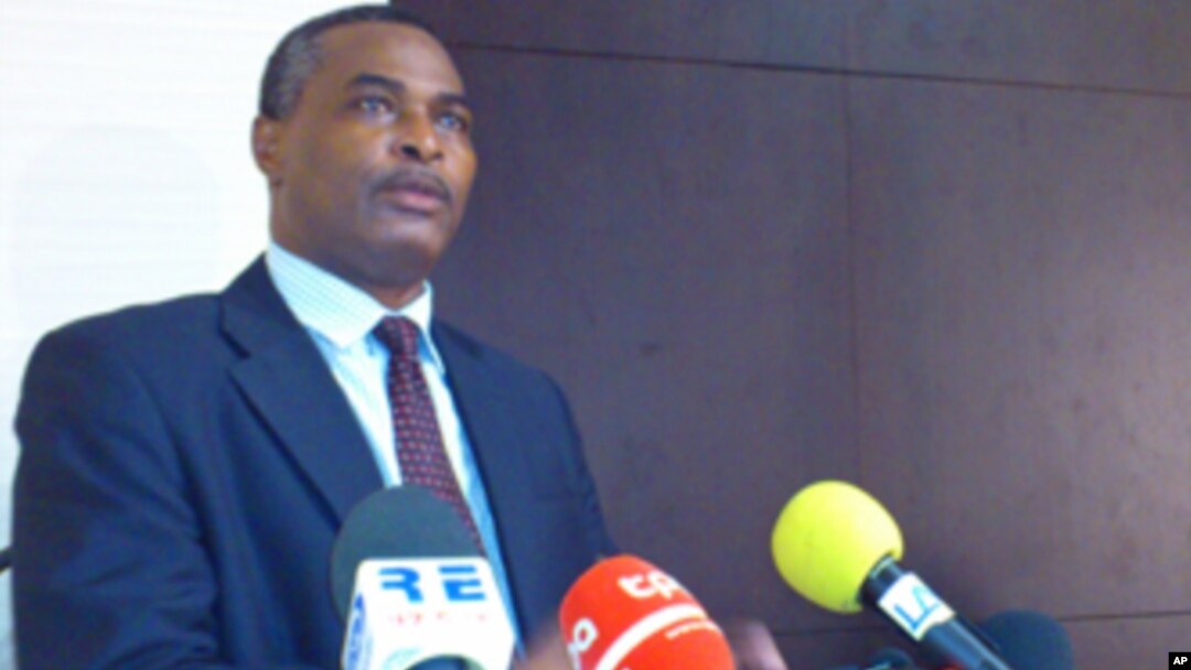 Abel Chivukuvuku