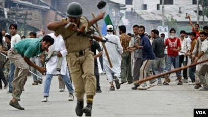 Bentrokan di Kashmir India Tewaskan Seorang Remaja