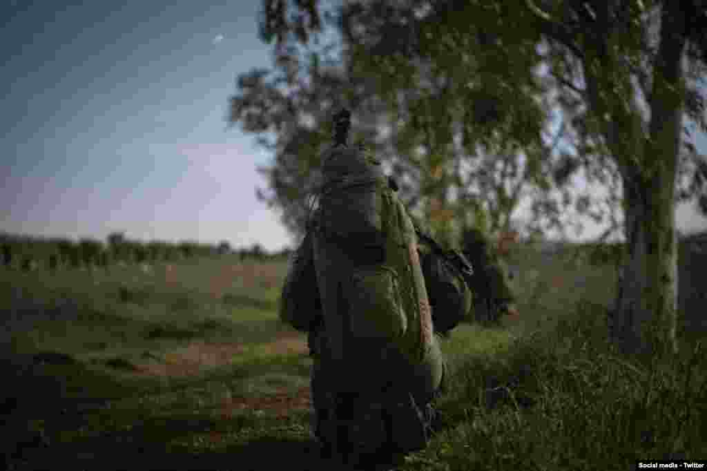 نابودی زیرساخت‌های تروریستی حزب‌الله توسط ارتش اسرائیل - نیروهای تیپ ۷۶۹ ارتش دفاعی اسرائیل در چندین روستا در منطقه عملیات انجام داده و تسلیحات و زیرساخت‌های تروریستی، از جمله انبارهای تسلیحات و موشک‌های ضدزره، را منهدم کردند. Israel Defense Forces