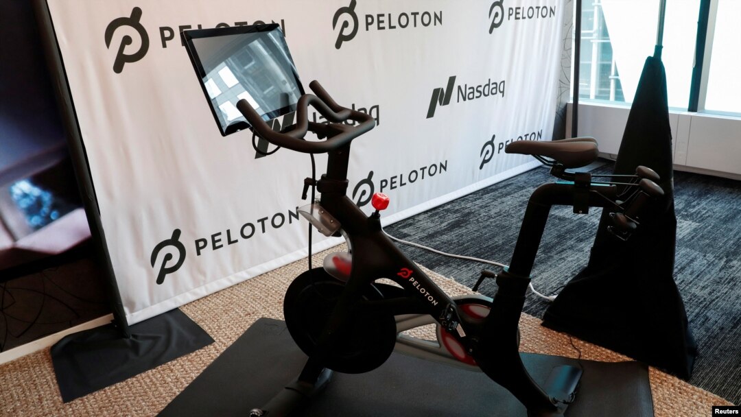 Permintaan terhadap sepeda statis "Peloton" melonjak selama pemberlakuan lockdown sejak pandemi COVID-19 (foto: dok). 