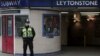 Attaque au couteau dans le métro de Londres : un "acte terroriste", selon la police