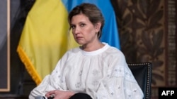 Перша леді України Олена Зеленська очікує виступу в Інституті жінок, миру та безпеки Джорджтаунського університету у Вашингтоні, округ Колумбія, 21 вересня 2023 року.