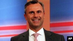 “自由党”参选人诺尔贝特.霍费尔