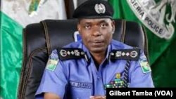 Mohammed Adamu, inspecteur general des services de police du Nigeria, Abuja le 29 juin 2020. (VOA/Gilbert Tamba)