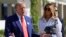 อดีตประธานาธิบดีสหรัฐฯ โดนัลด์ ทรัมป์ กับภริยา ขณะแถลงข่าวเมื่อวันที่ 19 มีนาคม 2024
