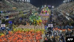 Members of the Sao Clemente samba school perform during the second night of Rio's Carnival parade at the Sambadrome in Rio de Janeiro, Brazil, March 4, 2019. 