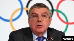 토마스 바흐 국제올림픽위원회(IOC) 위원장이 5일 스위스 로잔에 있는 IOC 본부에서 열린 이사회 직후 기자회견을 열었다. 