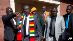 Umongameli Emmerson Mnangagwa.